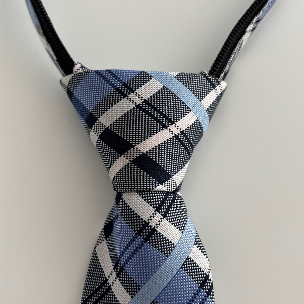 Nordstrom Kid’s Easy Adjustable Pre Tied Blue Gray Plaid Zip Up Silk Tie